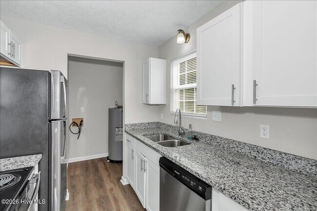 Building Photo - 2114 Vandivere Rd