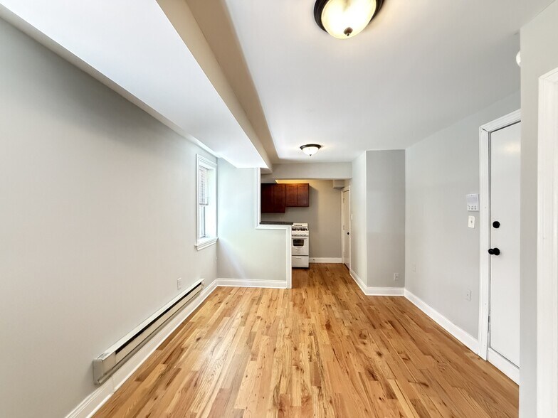 Building Photo - 2854 N Orchard St