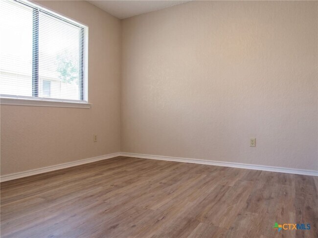 Building Photo - 1706 Wickfield Way