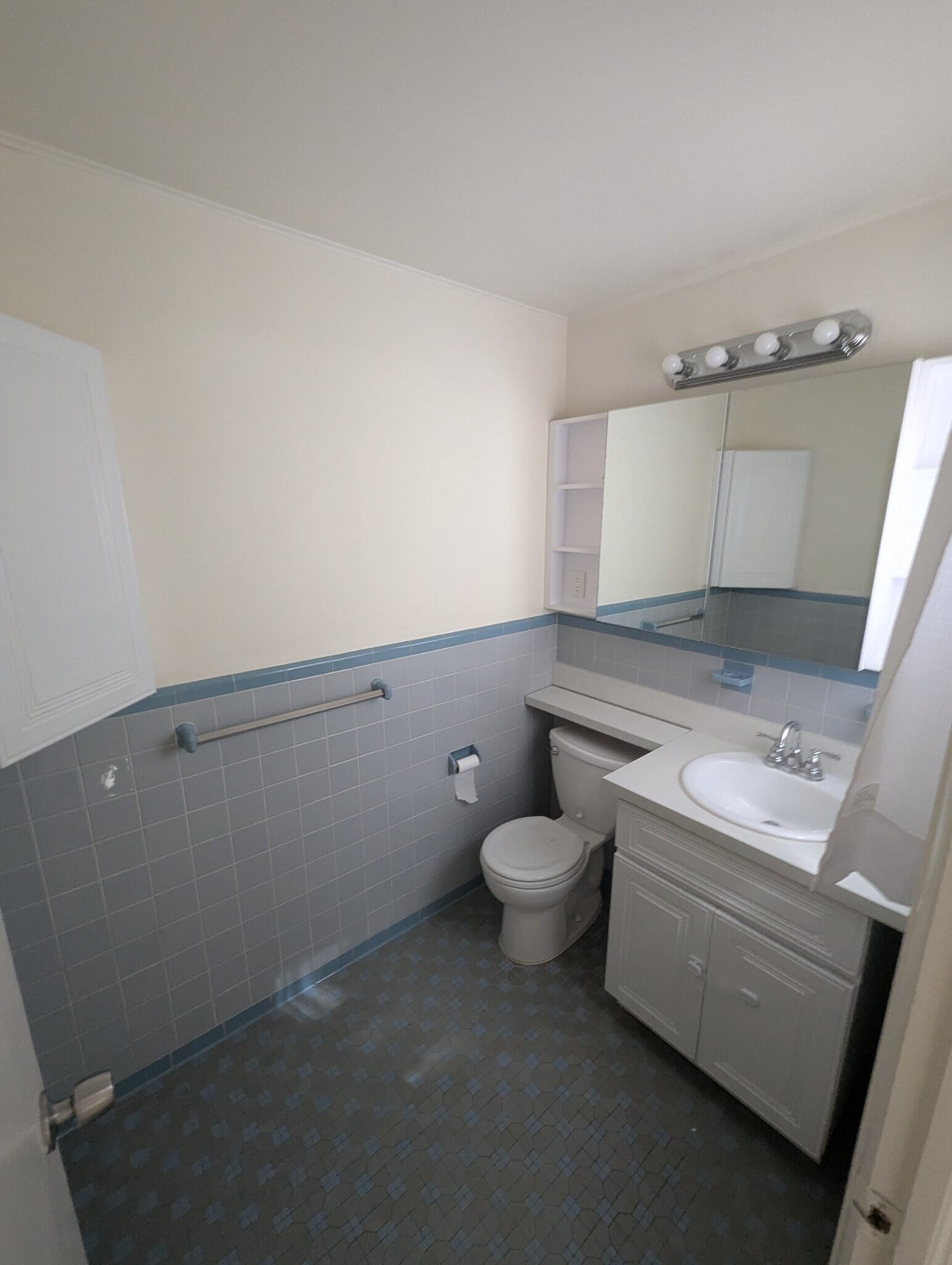 Building Photo - 22 Gaines St