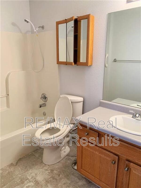 Building Photo - 1203 Spring St