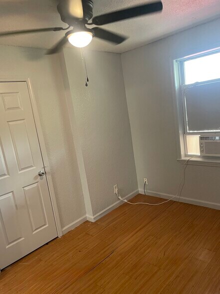 Building Photo - 502 Wilkes Blvd