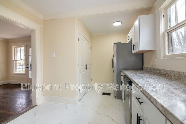 Building Photo - 718 78th St S