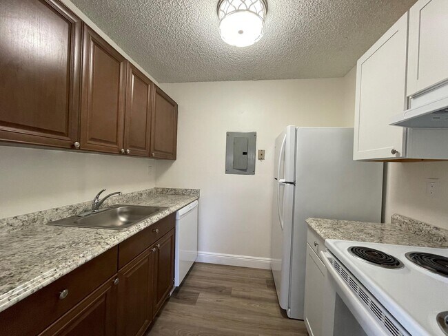 Building Photo - 1089 Benoist Farms Rd