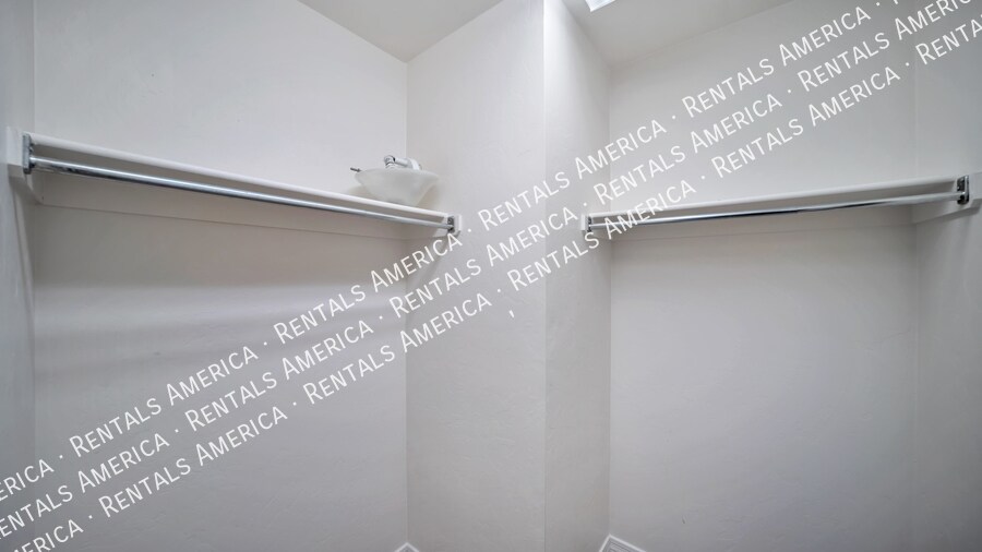 Building Photo - 1112 W Vuelta Las Verdolagas