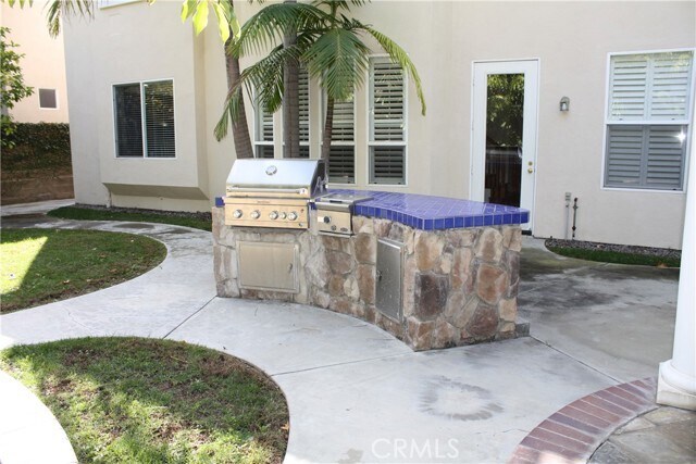 Building Photo - 42 Clear Creek