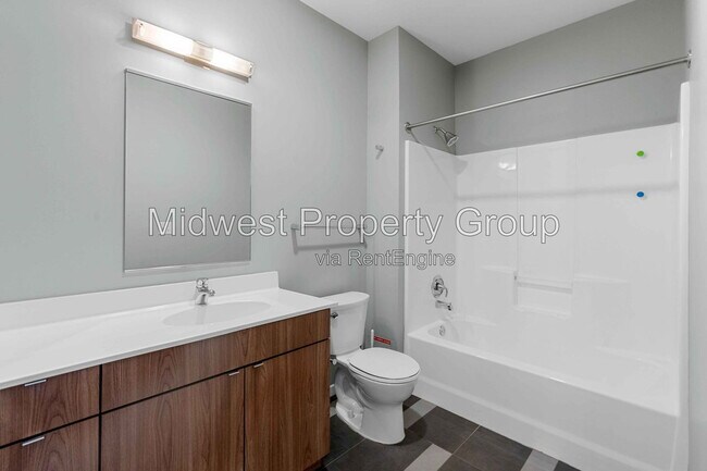 Building Photo - 4100 Lindell Blvd