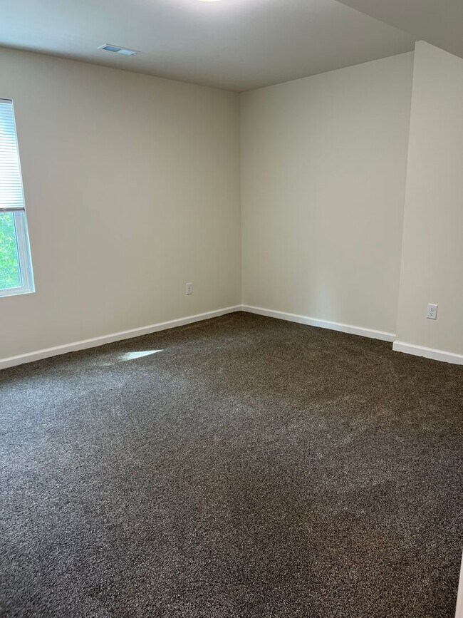 Building Photo - Brand new home 4 Bedrooms 2 baths