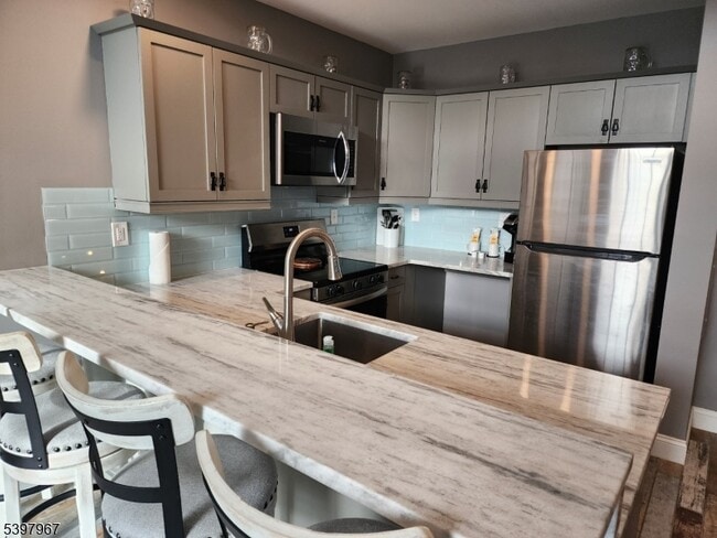 Building Photo - 200 NJ-94