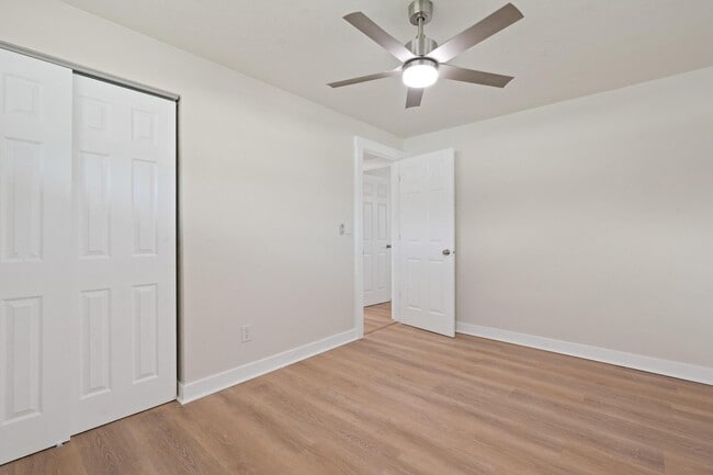 Building Photo - 4999 Packard Dr