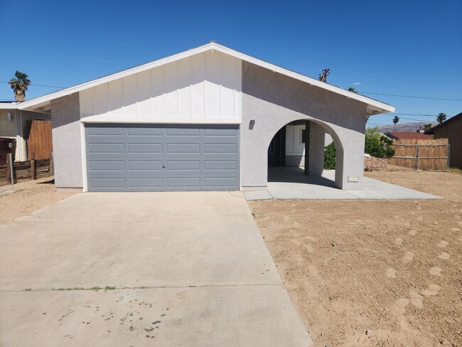 Primary Photo - Newly Remodeled Two Bedroom Two Bath Home ...