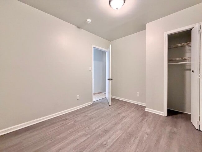 Building Photo - 311 5th St