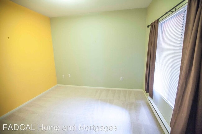 Building Photo - 2 br, 2 bath House - 260 Caldecott Lane #224