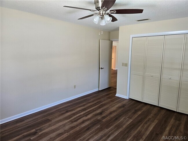 Building Photo - 79 Chinaberry Cir