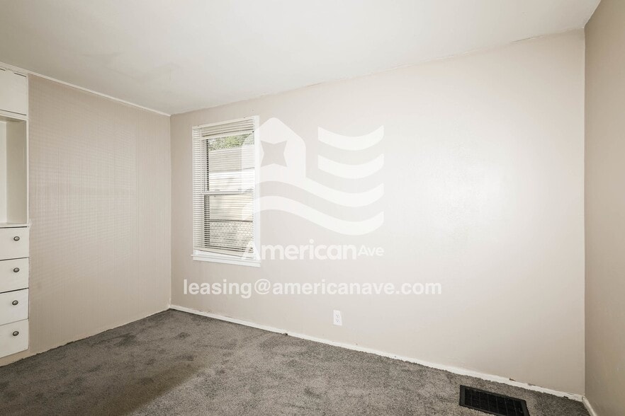 Building Photo - 1202 McKinley Ave