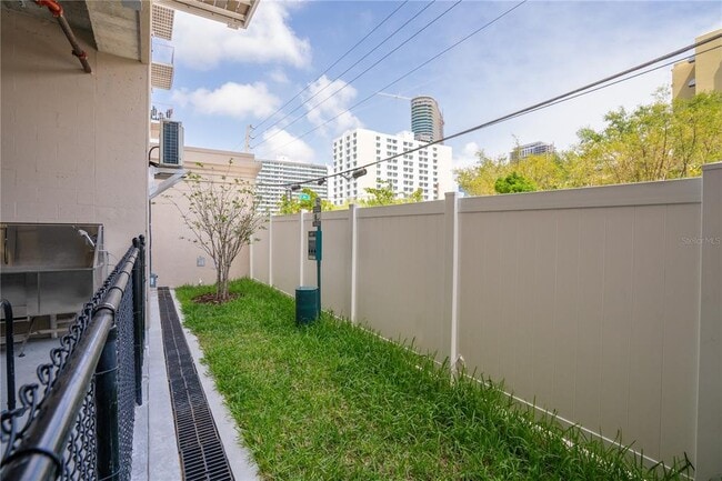 Building Photo - 600 3rd Ave S