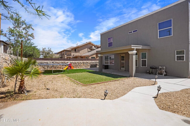 Building Photo - 10799 Walden Pond St