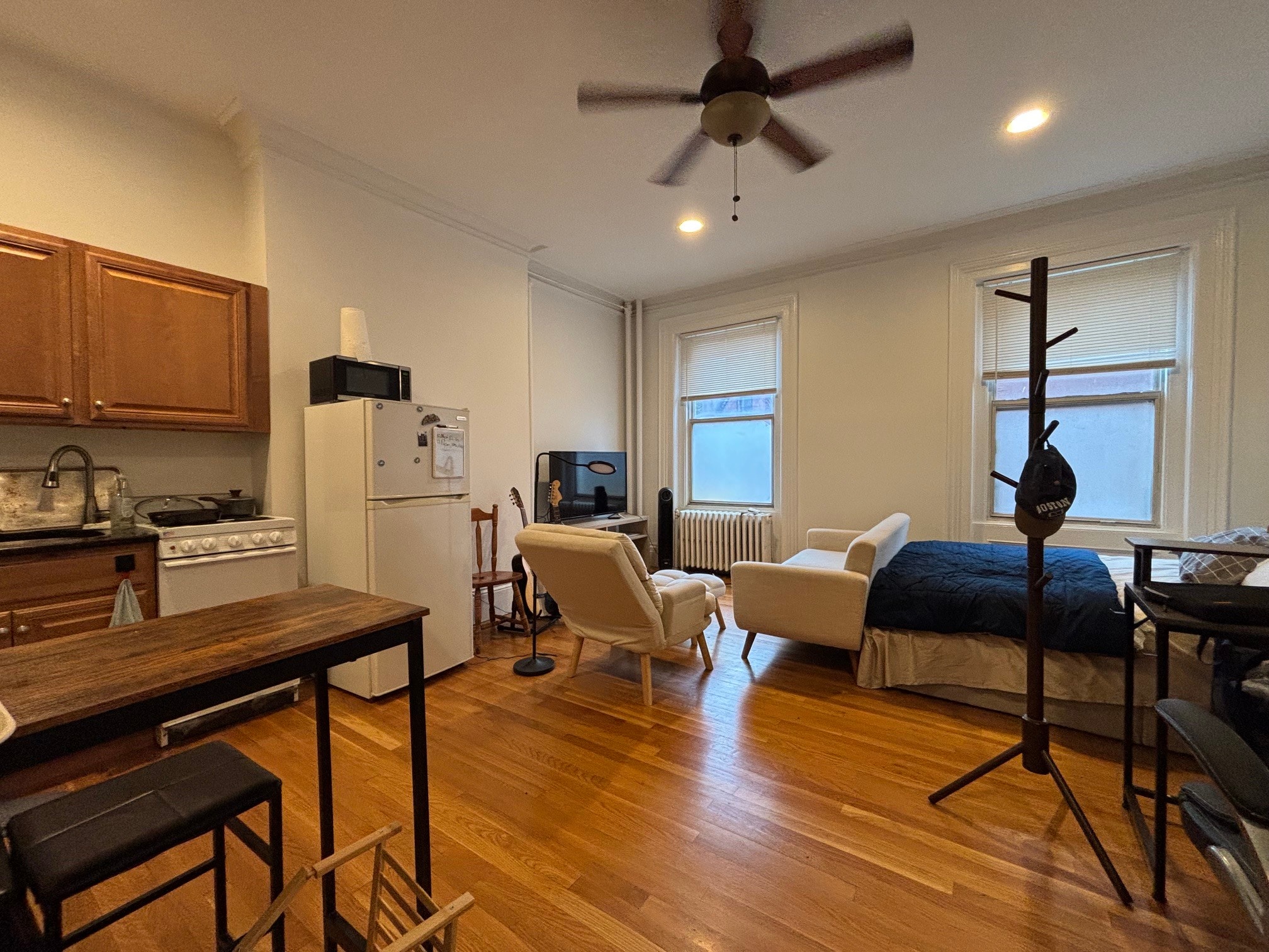 Building Photo - 85 Charles St