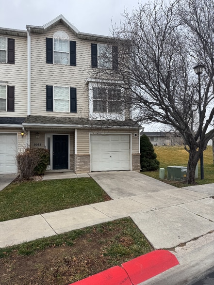 Building Photo - 5073 S 1800 W