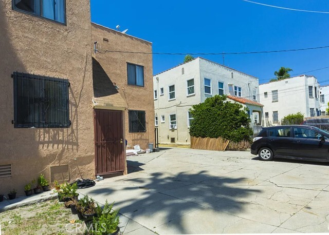 Building Photo - 1082 Redondo Blvd