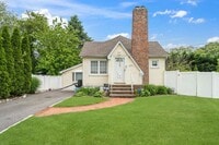 Building Photo - 306 McCall Ave