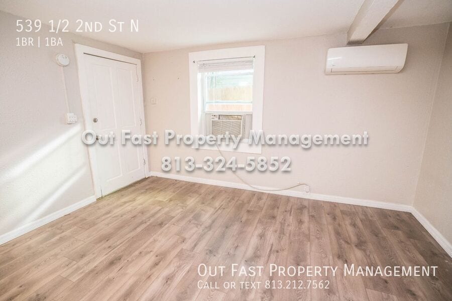 Building Photo - 539 2nd St N