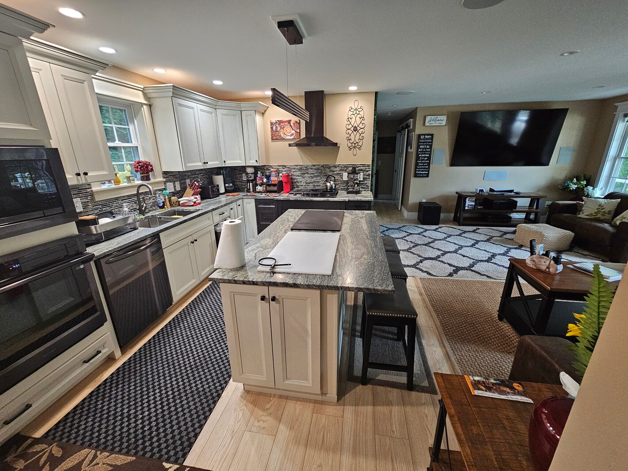 Building Photo - 435 High St