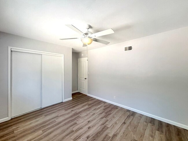 Building Photo - Gorgeous 3B/2BA House in Paradise Hills W/...