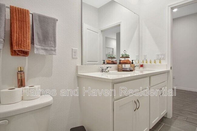Building Photo - 4136 Lavender Ct