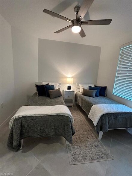 Building Photo - 15375 Grn Acrs Ave