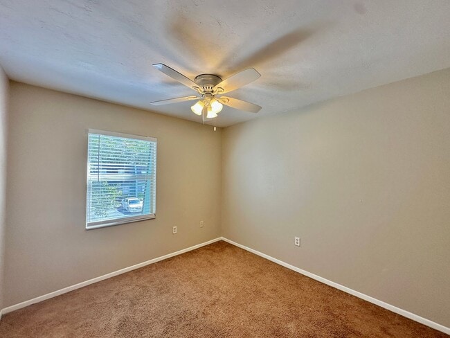 Building Photo - 501 SW 75th St