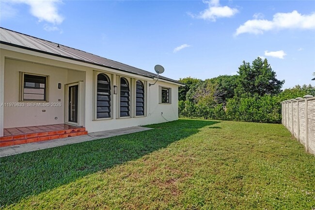 Building Photo - 8371 SW 122nd St