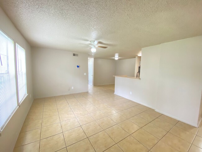 Building Photo - 6100 Westgate Dr