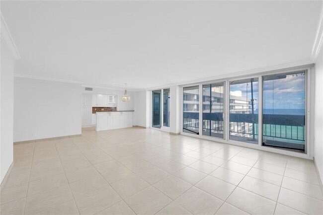 Building Photo - 4280 Galt Ocean Dr
