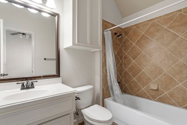 Building Photo - 2602 White Falls Dr