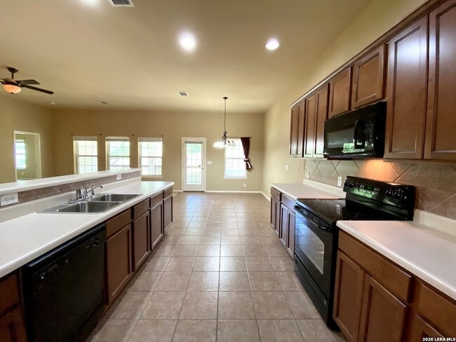 Building Photo - 13904 Belgravia Forest