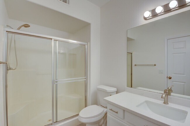 Building Photo - Horizon Hills Condominiums