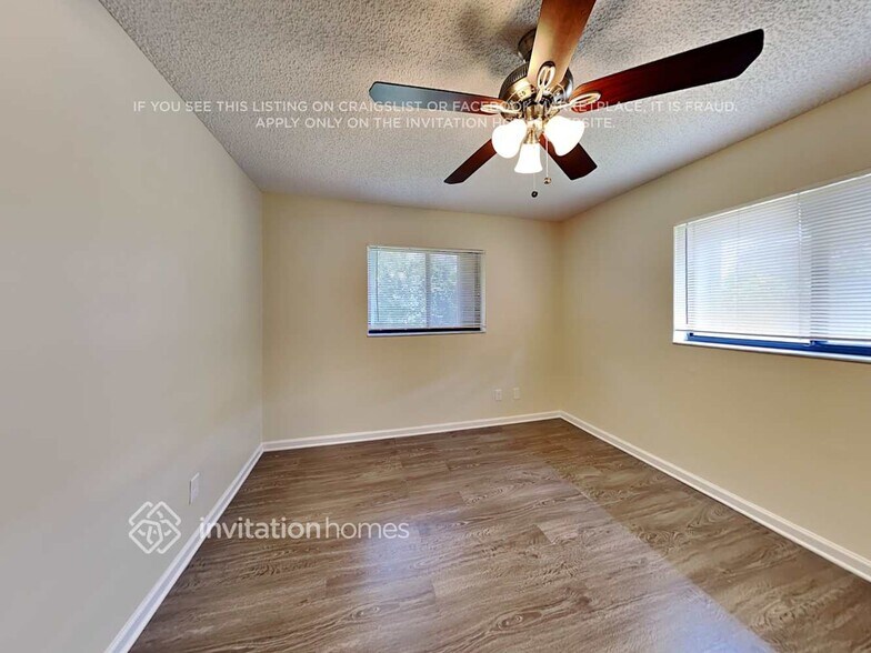 Building Photo - 8475 NW 2nd Manor