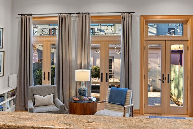 Building Photo - Stout Street 2 BDR at Curtis Park