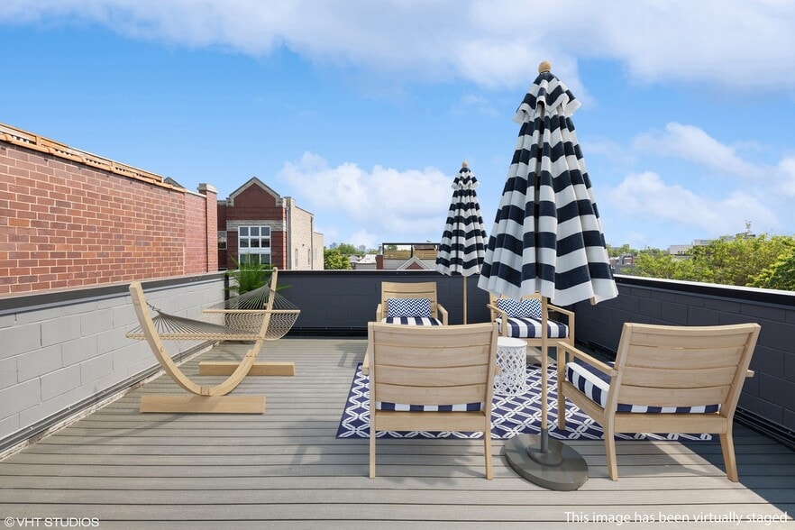 Private Rooftop Deck - 2132 W Rice St
