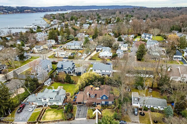 Building Photo - 71 Oak Pl