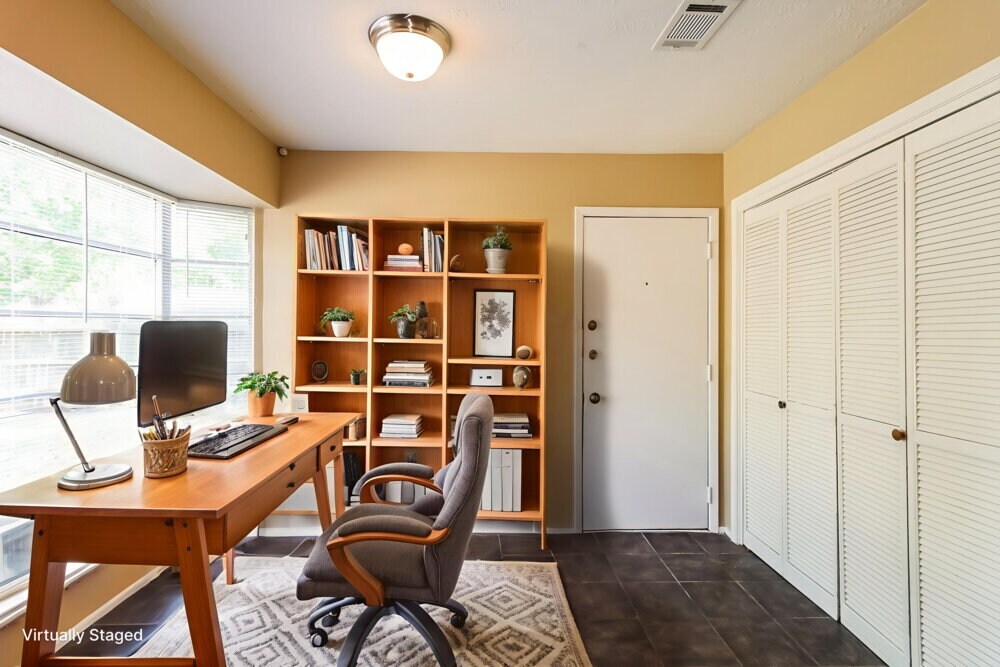 Building Photo - 13427 Boonway Dr