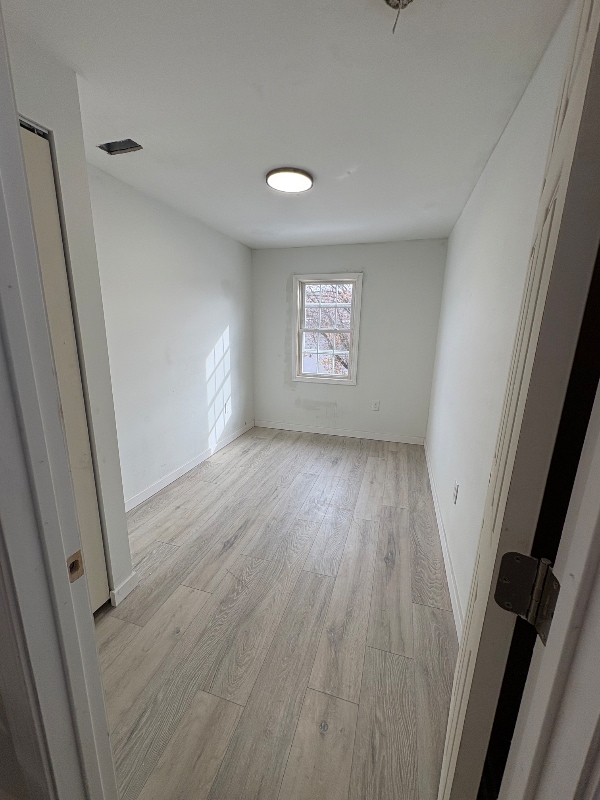 Building Photo - 2104 8th Ave