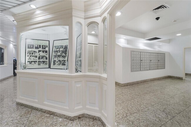 Building Photo - 780 NE 69th St