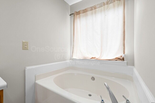 Building Photo - 4211 Crestside Ridge SW