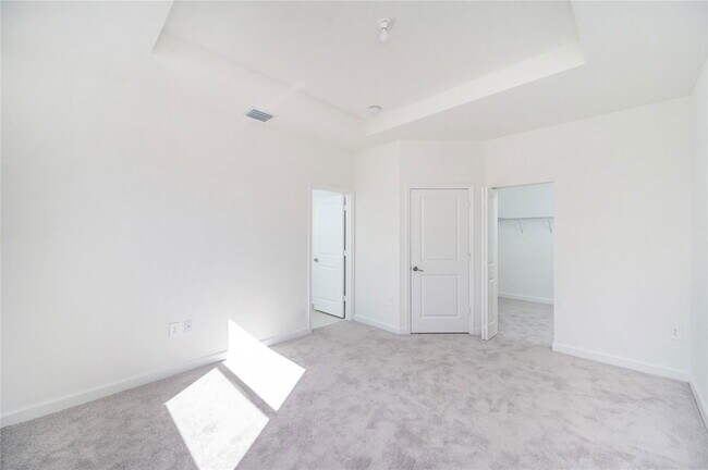 Building Photo - 2680 SE 10th St