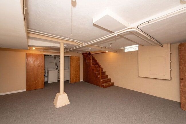 Building Photo - 3031 Irvella Pl