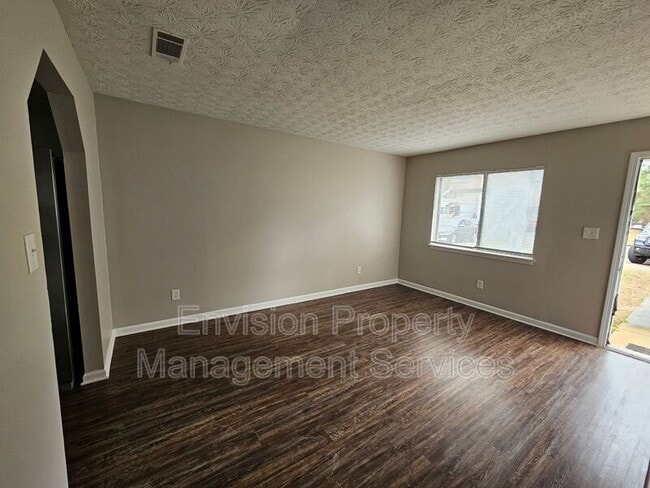 Building Photo - 2638 Fieldstone View Ln SE