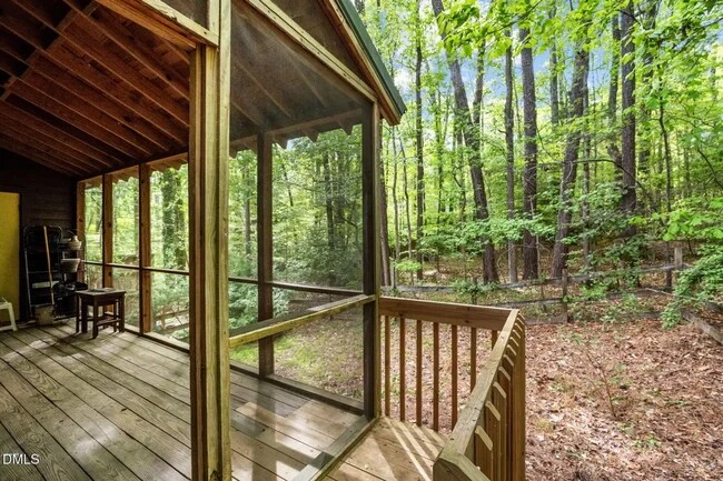 Building Photo - 103 Hidden Valley Dr