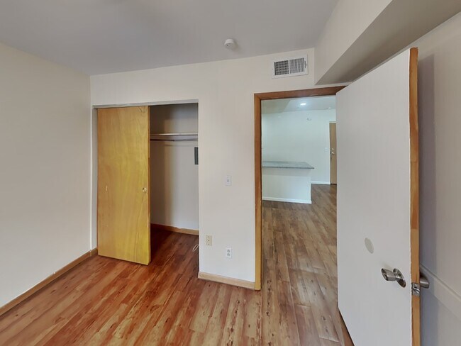 Building Photo - 31 Chittenden Ave